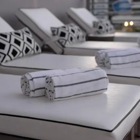 Hanza Tower Center Spa & Jacusi & Pool شقة