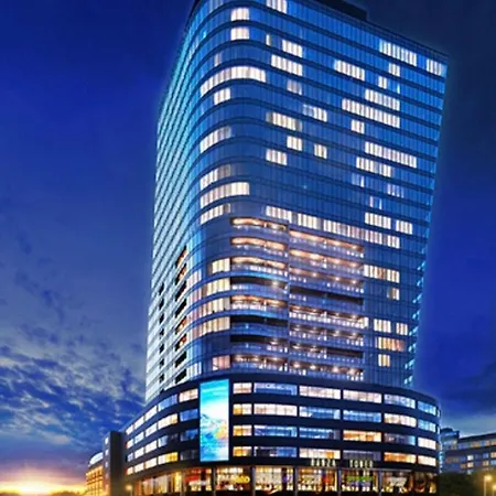 Hanza Tower Center Spa & Jacusi & Pool *